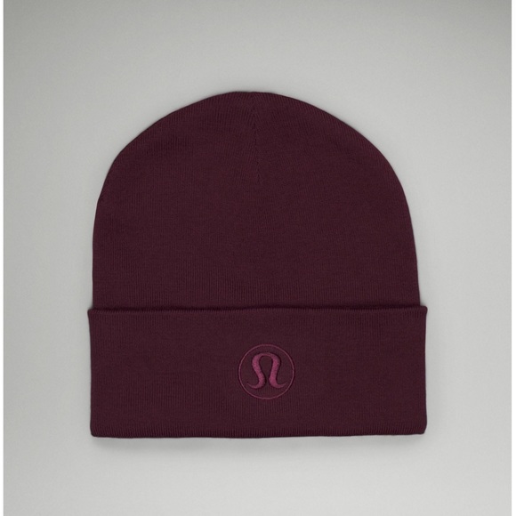 NWT(L/XL) Lululemon Warm Revelation Beanie Cassis Maroon Winter Hat Merino Wool - Picture 4 of 15